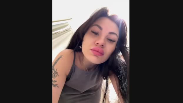 Wet__Bunny StripChat Female 02-02-2025