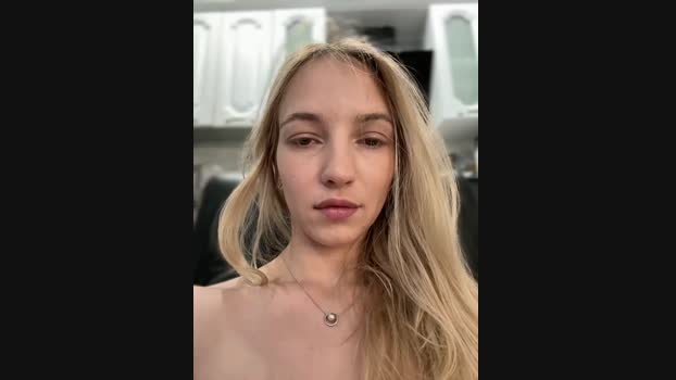 Adelina0001 StripChat Female 02-02-2025