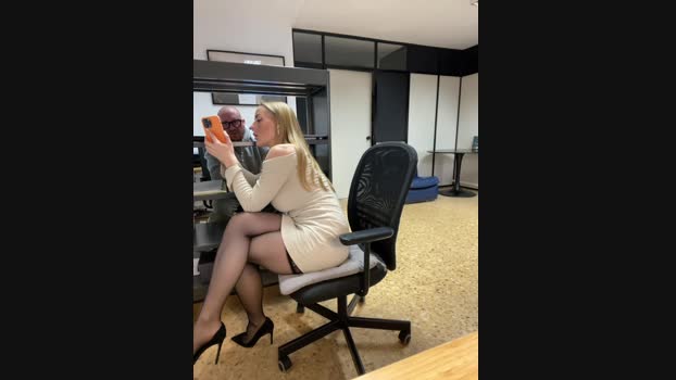 EmaSalis StripChat Female 03-02-2025