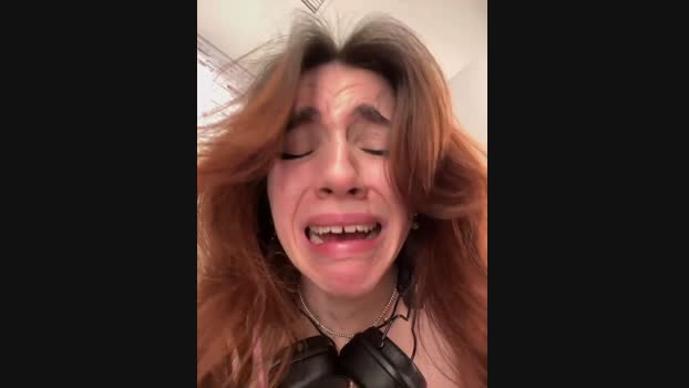 Lily__Belle StripChat Female 02-02-2025