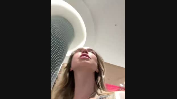 Miss_Elfie StripChat Female 03-02-2025