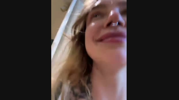 Miss_Elfie StripChat Female 03-02-2025