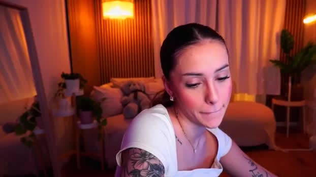 Naomii18 MyFreeCams Female 02-02-2025