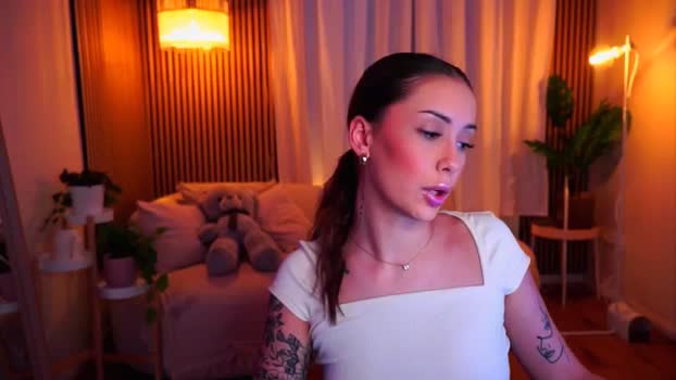 Naomii18 MyFreeCams Female 02-02-2025