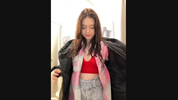 Times__Square StripChat Female 03-02-2025