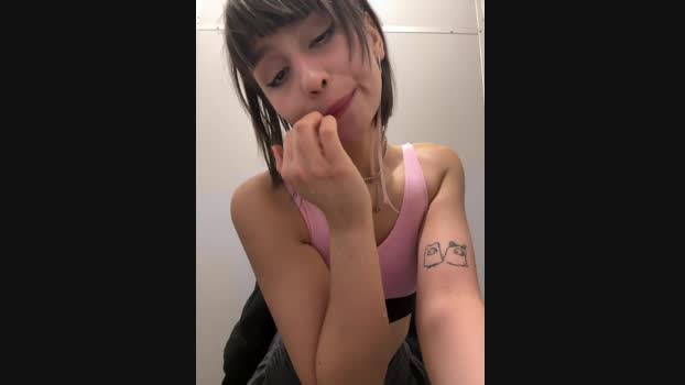 bigbabykiki StripChat Female 02-02-2025