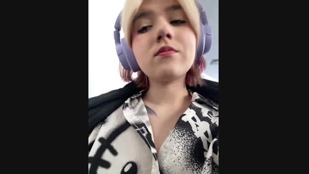 Baby__Naughty StripChat Female 04-02-2025