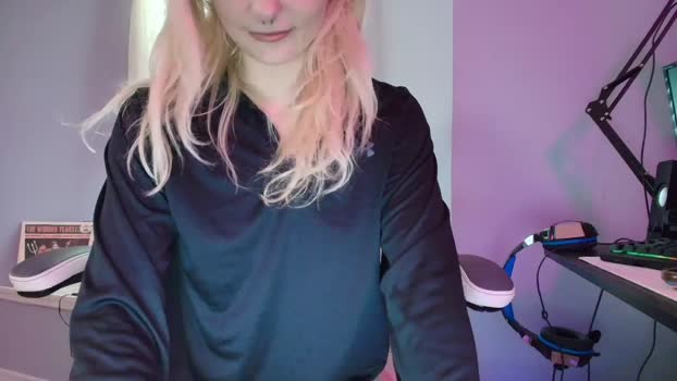 DuckChan0 MyFreeCams Female 04-02-2025