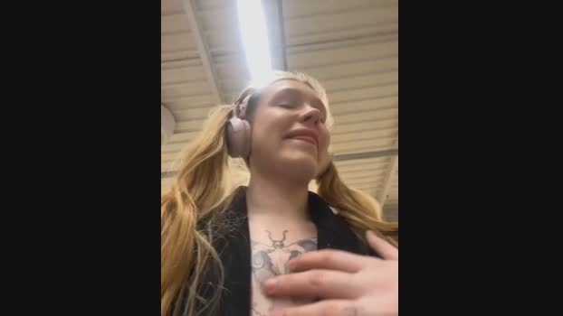 Honey___Hot StripChat Female 03-02-2025