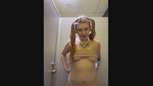 Honey___Hot StripChat Female 03-02-2025