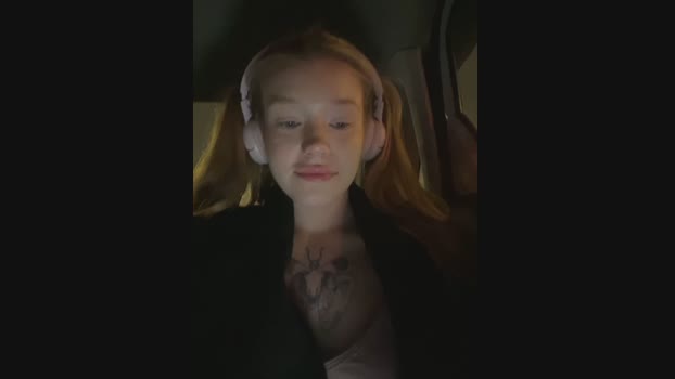 Honey___Hot StripChat Female 03-02-2025