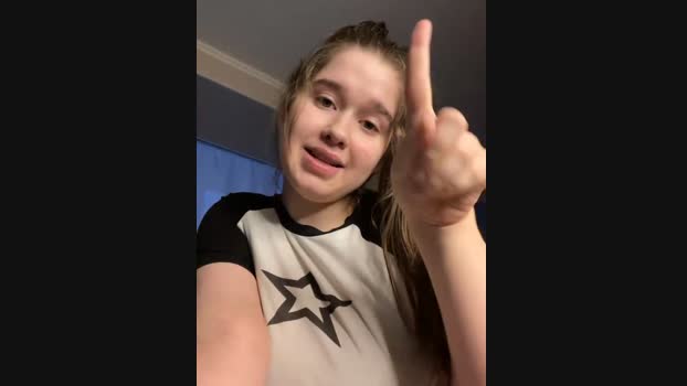 HornyGirlH StripChat Female 03-02-2025