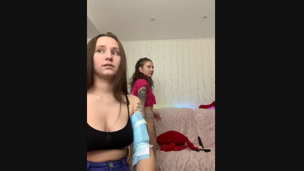 HotCaramellsTV StripChat Female 04-02-2025