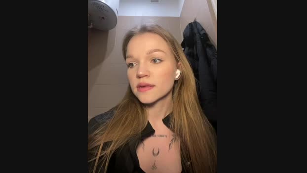 KitteCat StripChat Female 04-02-2025