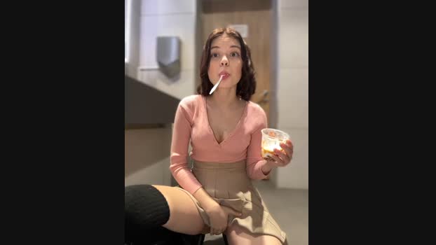 Times__Square StripChat Female 03-02-2025