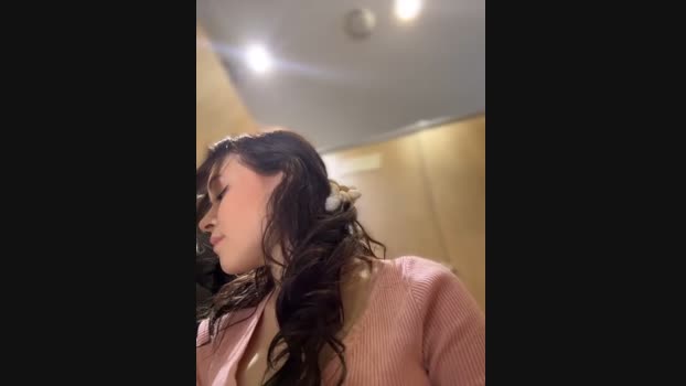 Times__Square StripChat Female 04-02-2025