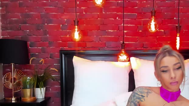 ChristynaRoss StripChat Female 04-02-2025