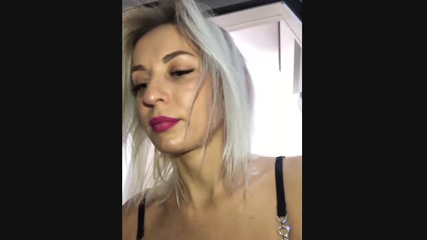 Diamond_Bunny_ StripChat Female 05-02-2025