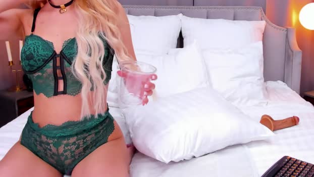 EmillyBronte StripChat Female 04-02-2025