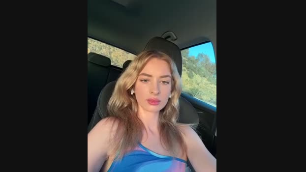 EvieEvans StripChat Female 04-02-2025