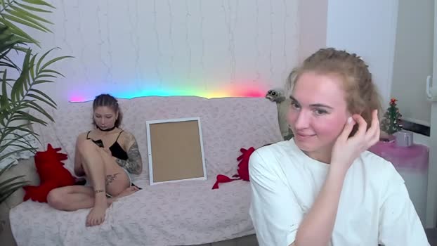 HotCaramellsTV StripChat Female 05-02-2025