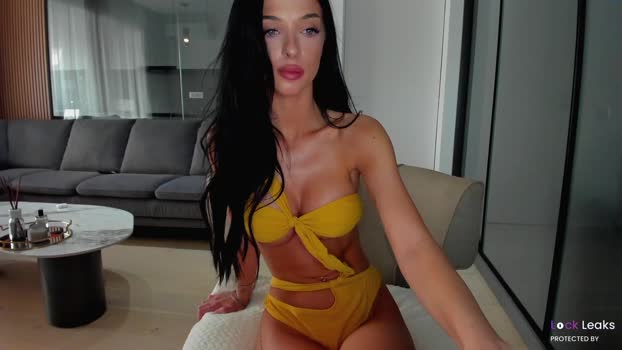 L_U_A_ MyFreeCams Female 05-02-2025