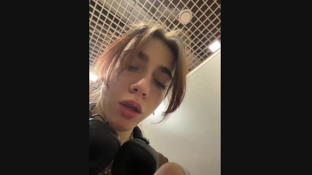 Lily__Belle StripChat Female 04-02-2025