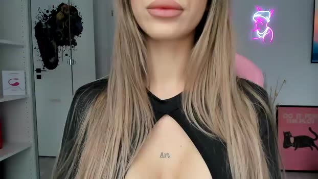 Stepsister99 MyFreeCams Female 05-02-2025