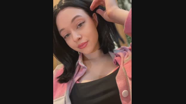 Times__Square StripChat Female 04-02-2025