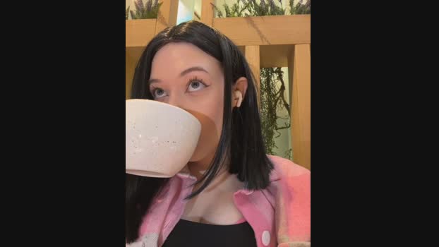 Times__Square StripChat Female 04-02-2025