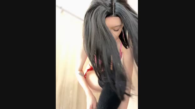 Times__Square StripChat Female 05-02-2025