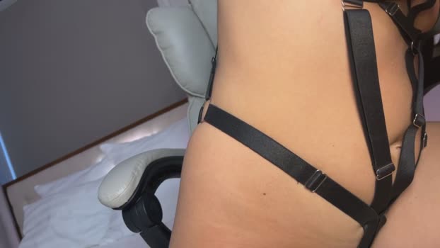 UrLillShy StripChat Female 04-02-2025