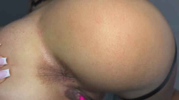 UrLillShy StripChat Female 04-02-2025