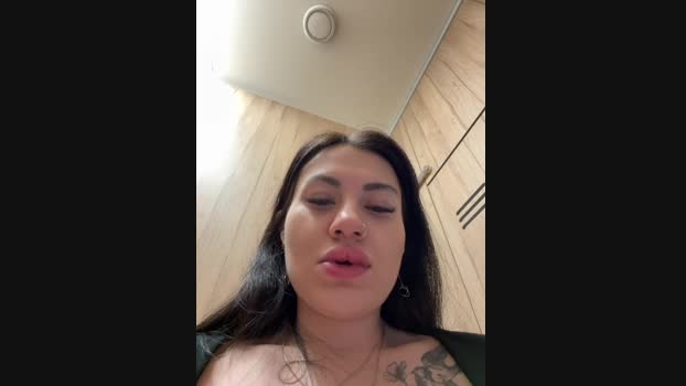 Wet__Bunny StripChat Female 05-02-2025