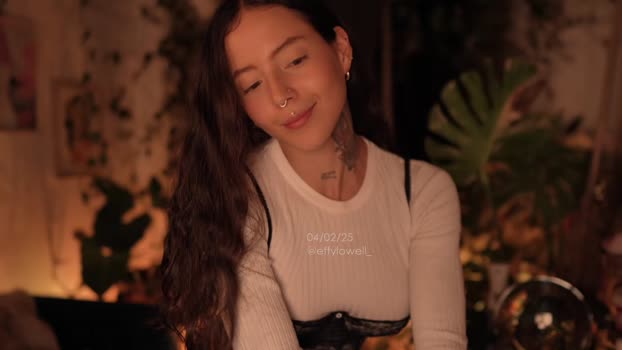 effylowell_ Chaturbate Female 04-02-2025