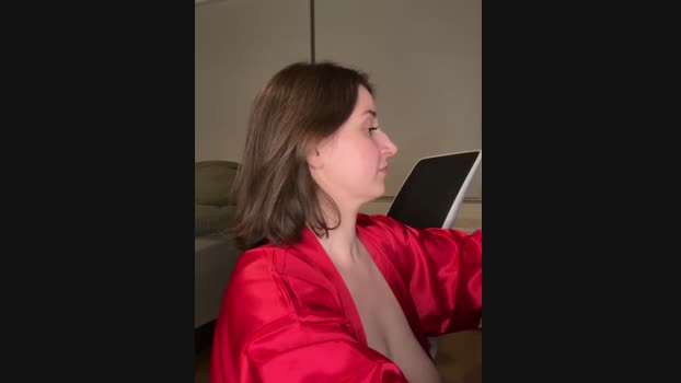 nerdynina StripChat Female 04-02-2025