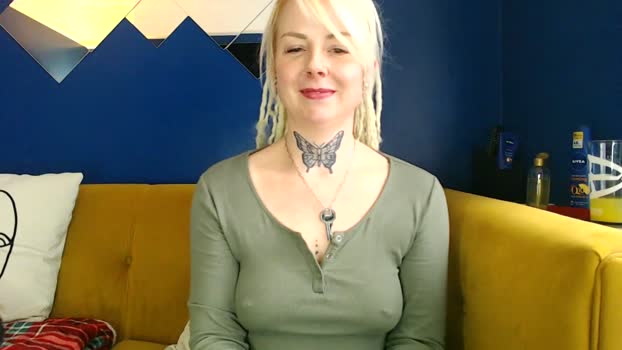 pixieDread MyFreeCams Female 05-02-2025