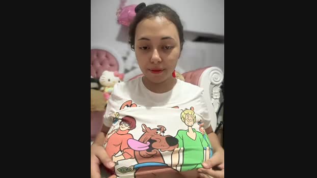 seraphine23 StripChat Female 05-02-2025