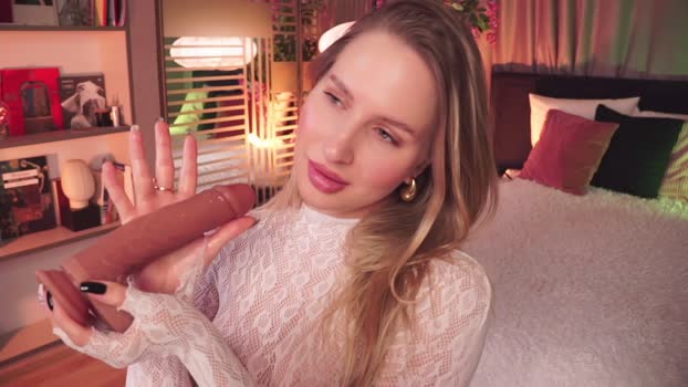 AnnLevine StripChat Female 06-02-2025