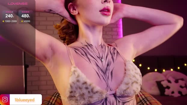 CurlyJenn StripChat Female 06-02-2025