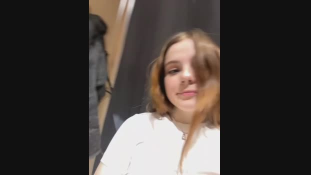 Luna__Mur StripChat Female 06-02-2025