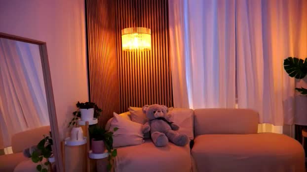 Naomii18 MyFreeCams Female 06-02-2025