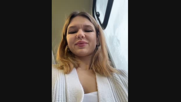 Oh_Anna StripChat Female 05-02-2025