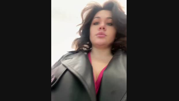 South_Carolina StripChat Female 05-02-2025