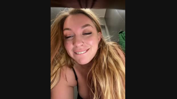 Sweet___Emily StripChat Female 05-02-2025