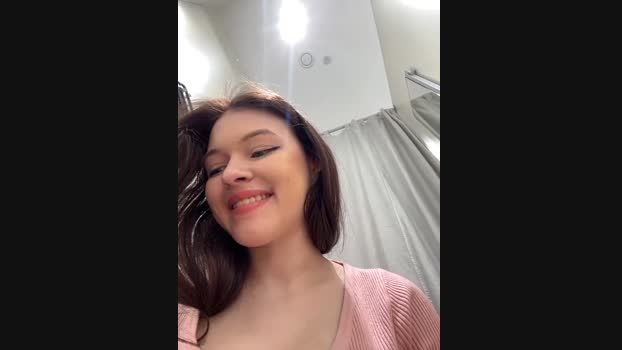 Times__Square StripChat Female 06-02-2025