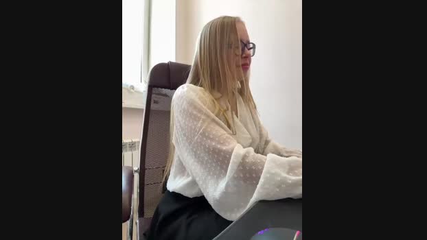 mur_girl StripChat Female 06-02-2025