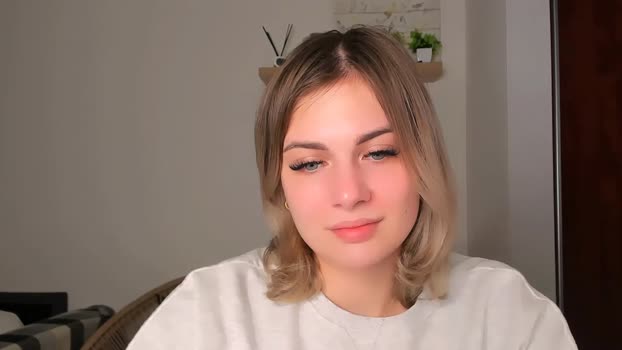 EarlyyBird MyFreeCams Female 07-02-2025