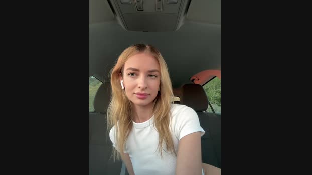 EvieEvans StripChat Female 06-02-2025