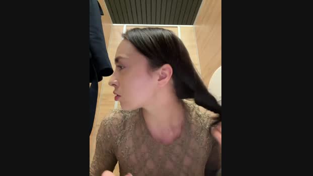 Holly_Play StripChat Female 07-02-2025